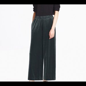 Uniqlo velvet pants